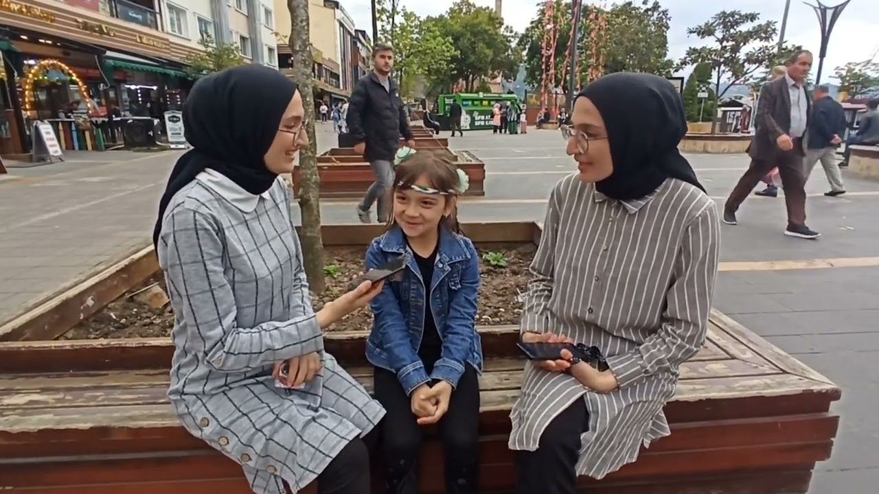 GİRESUN'DA SOKAK RÖPORTAJI YAPTIK /SORU-CEVAP/ BİL VE KAZAN #sokakröportajları #giresun