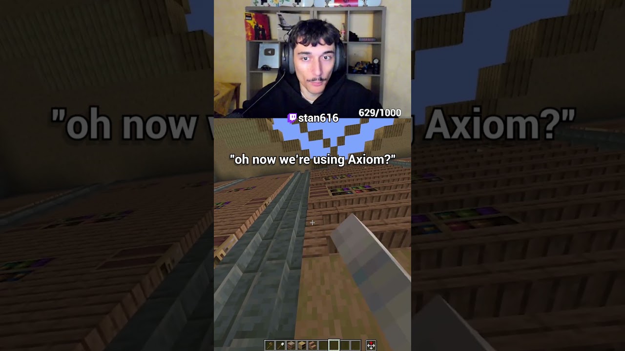 Он снова использует Аксиому... #minecraft