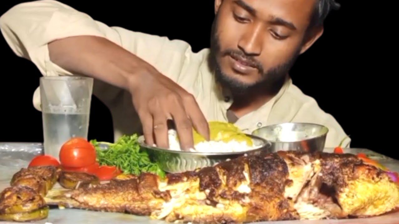 SPICY 2KG BIG FISH CURRY SPICY BRINJAL FRY MUGDAL TOMATO CHILLI WITH BASMATI RICE (food eating)