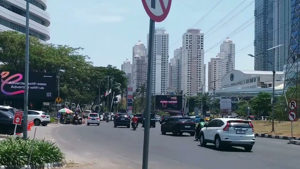 kota surabaya barat maju pesat kaya luar negri