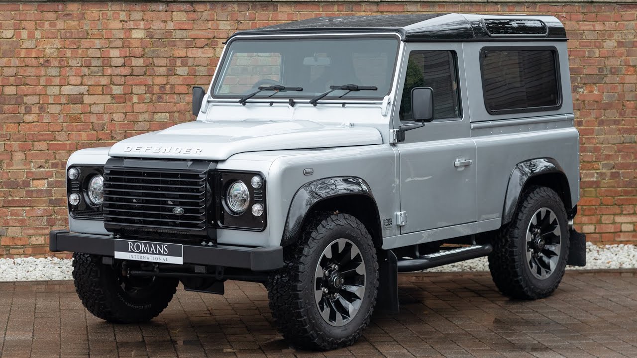 2015 Land Rover Defender 90 Works V8 70th Edition - Indus Silver - Walkaround & Interior [4K]