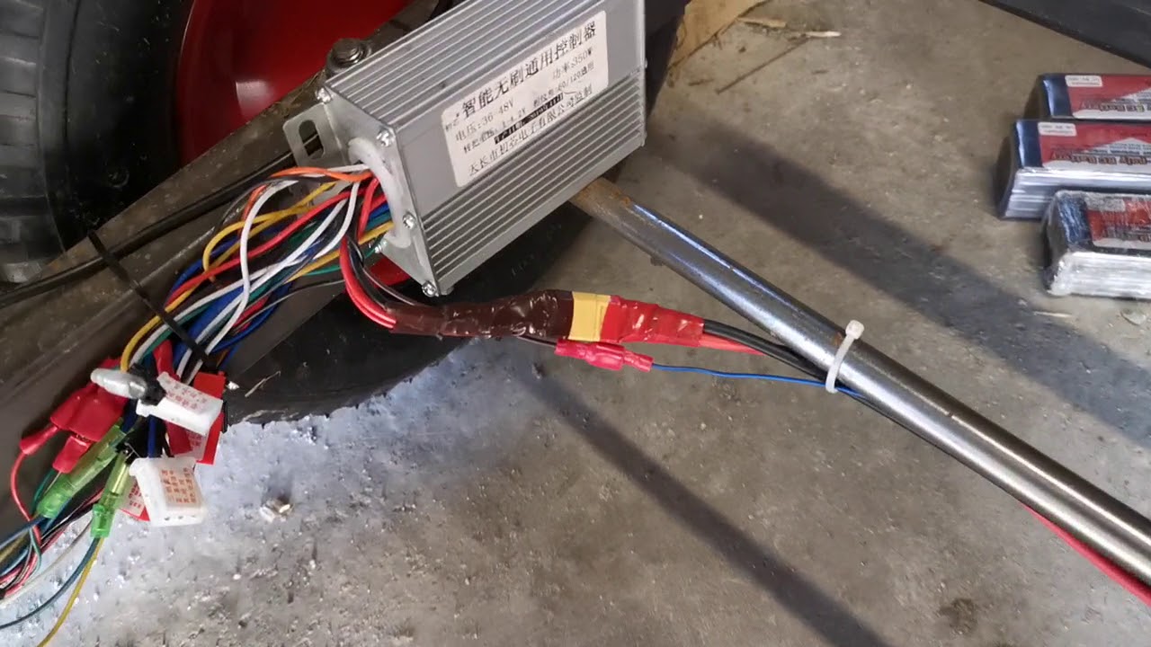 BRANCHEMENT ÉLECTRIQUE CONTRÔLEUR E-BIKE (moteur Brushless)