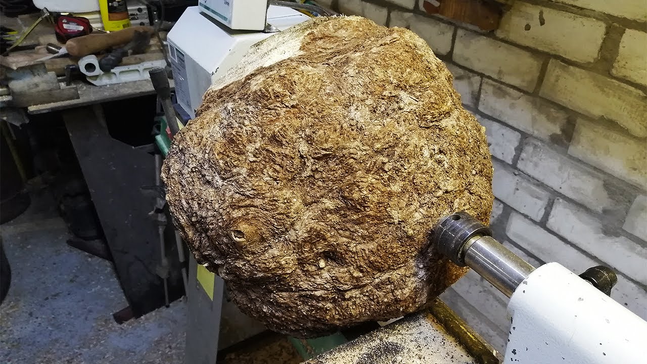 Woodturning - Big Burl into a Bowl