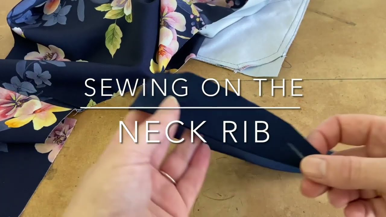 Sewing on the neck rib on the SEWme Bau Bomber Jacket