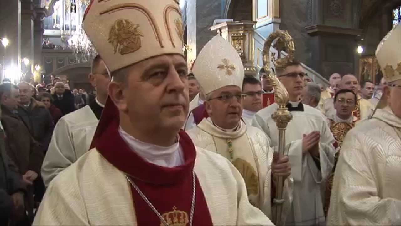 Ingres bp. Jana Piotrowskiego do Bazyliki Katedralnej w Kielcach