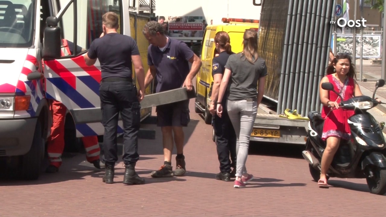 Dode vrouw in Almelo (26) vermoedelijk door misdrijf om het leven gekomen