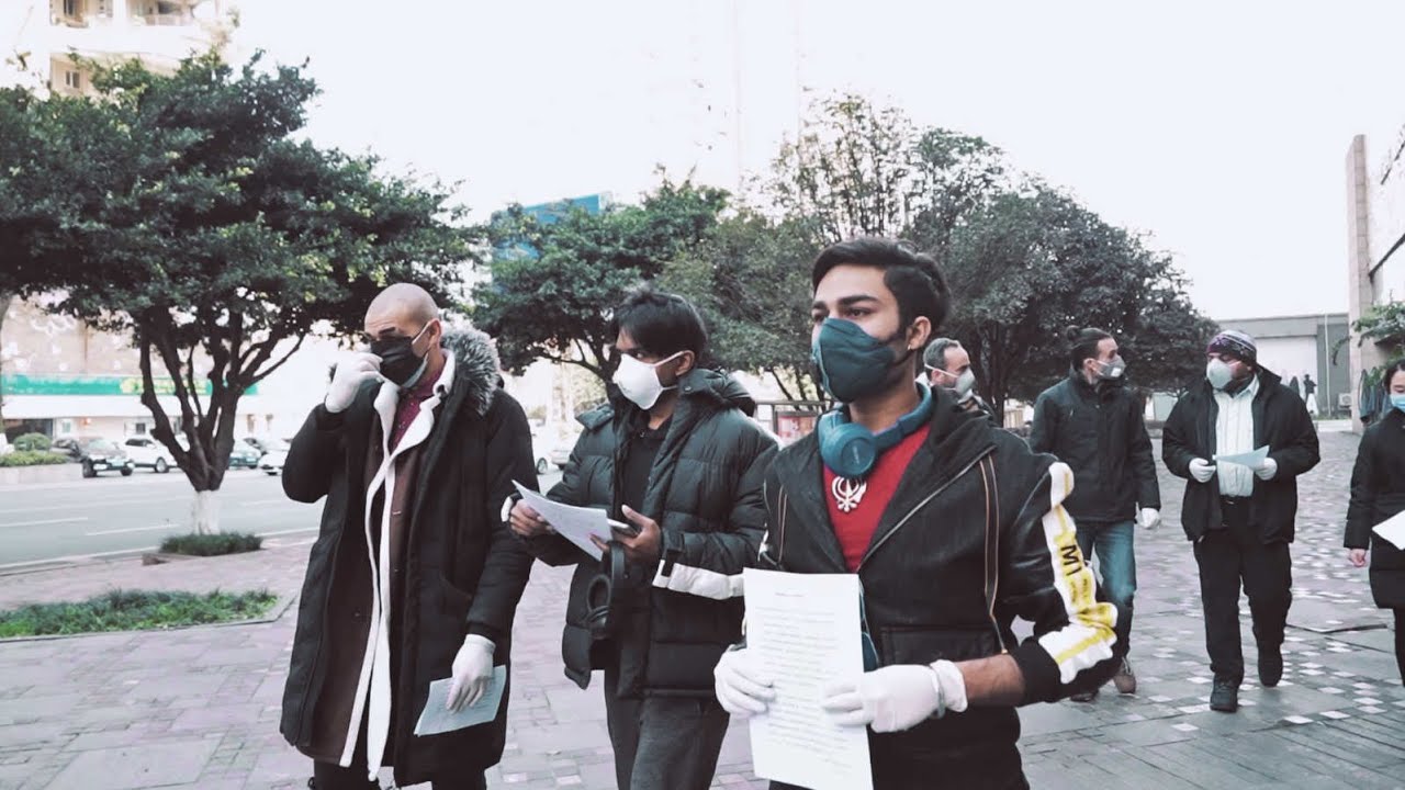 Chengdu volunteers relate to expats amid epidemic