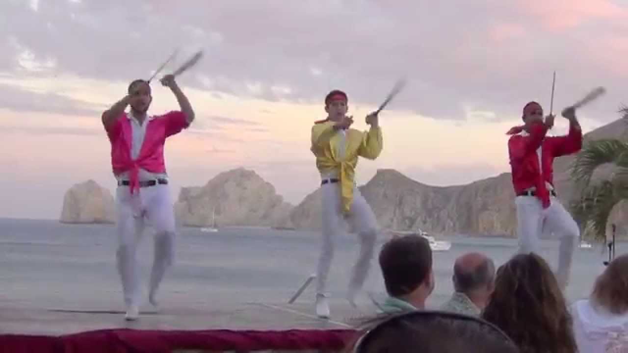 Pueblo Bonito, Mexican Fiesta, Machete Dance