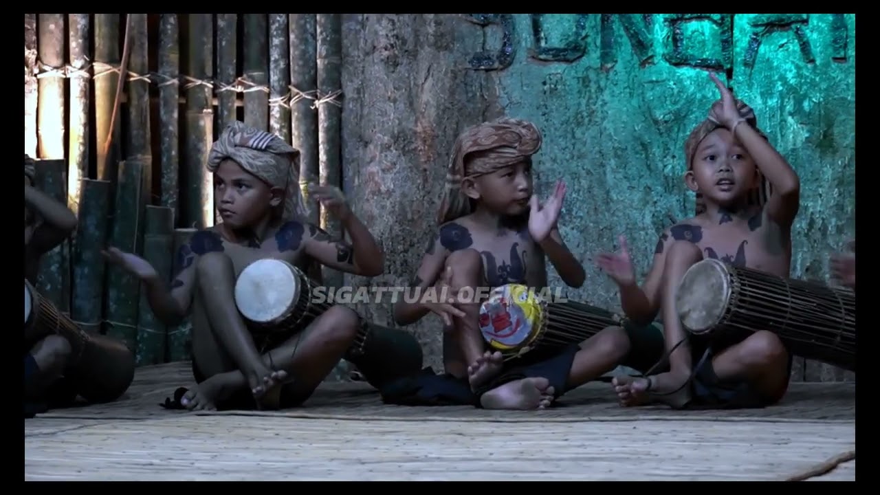 BEGENDANG DAYAK IBAN SUNGAI UTIK #sungaiutik #dayak #sigattuai #begendang