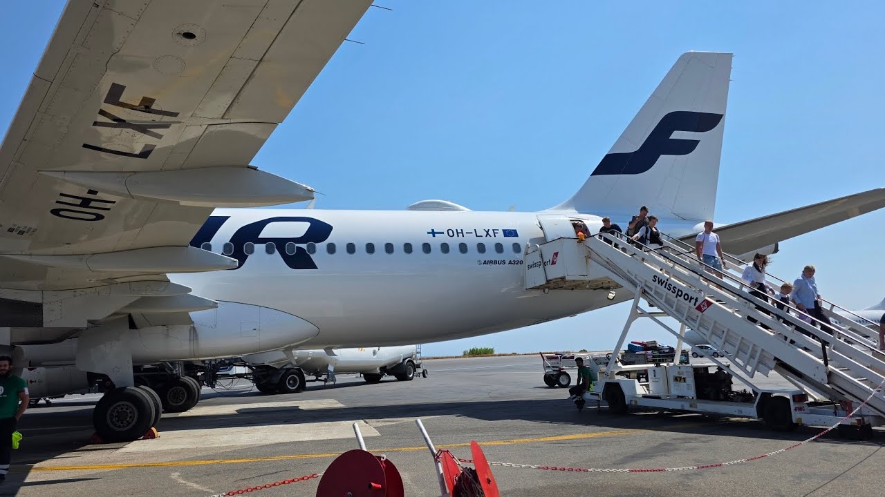 Finnair Airbus A320 landing to Heraklion (HER/LGIR)
