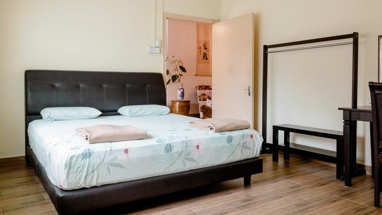 Ming Yuan Home Stay - Plum Blossom Room | Kuala Lumpur, Malaysia | Hotel Review🏨