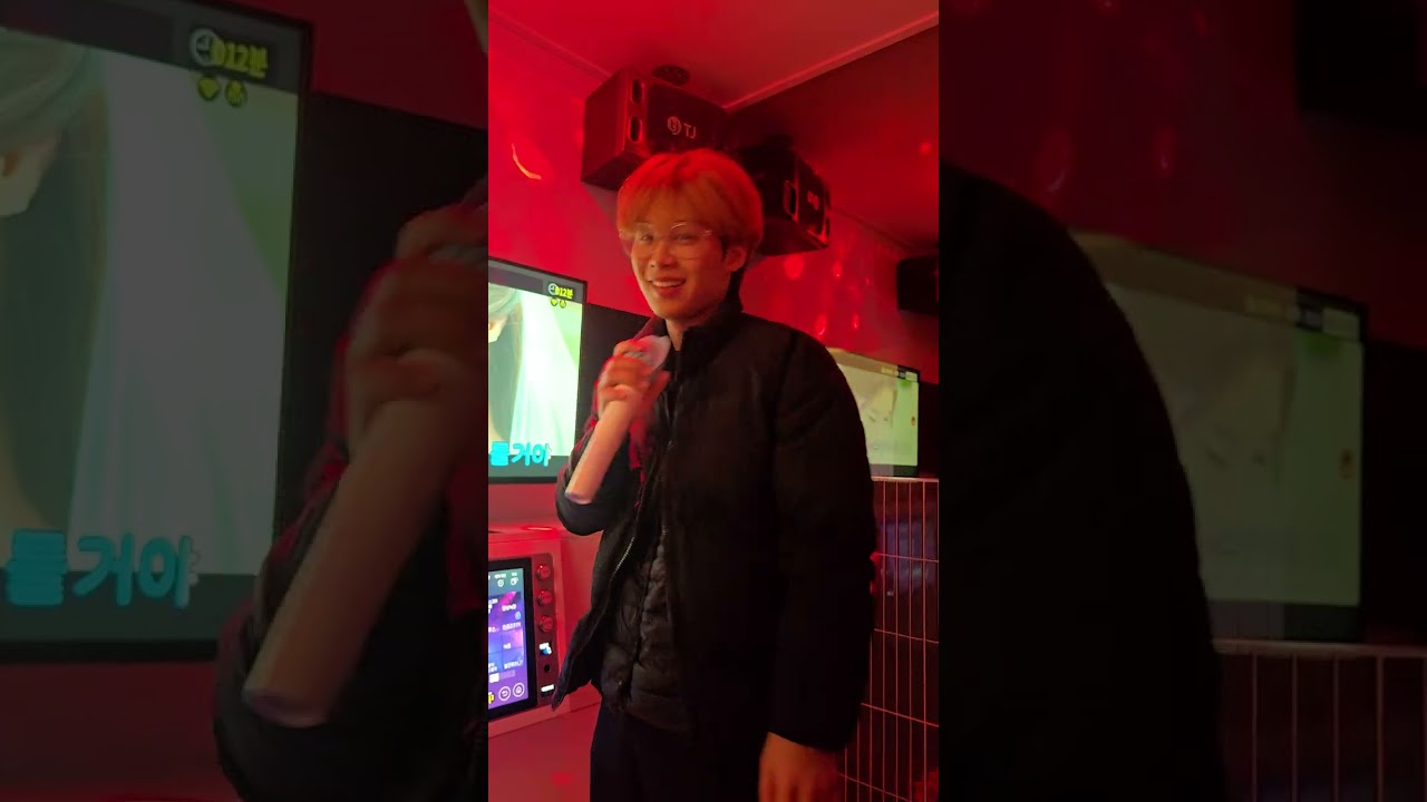 짝녀한테 까여서 멘탈이 나가버린이창모.. 힘을 주세요...