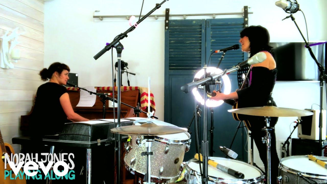 Norah Jones, Sasha Dobson - Four Leaf Clover (Live)