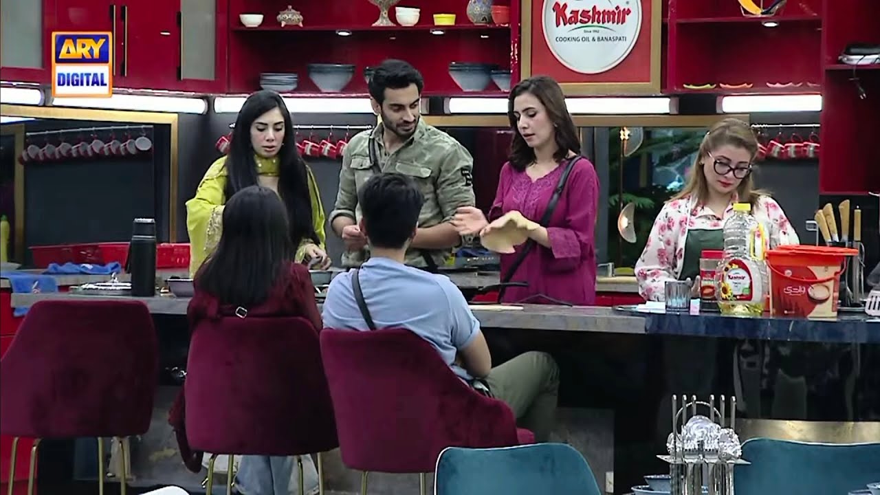 They are best 😍❤️ saif Ali Khan kanwal farooq Rida yaseen Sarah Omi tamasha Season 4 uncuts