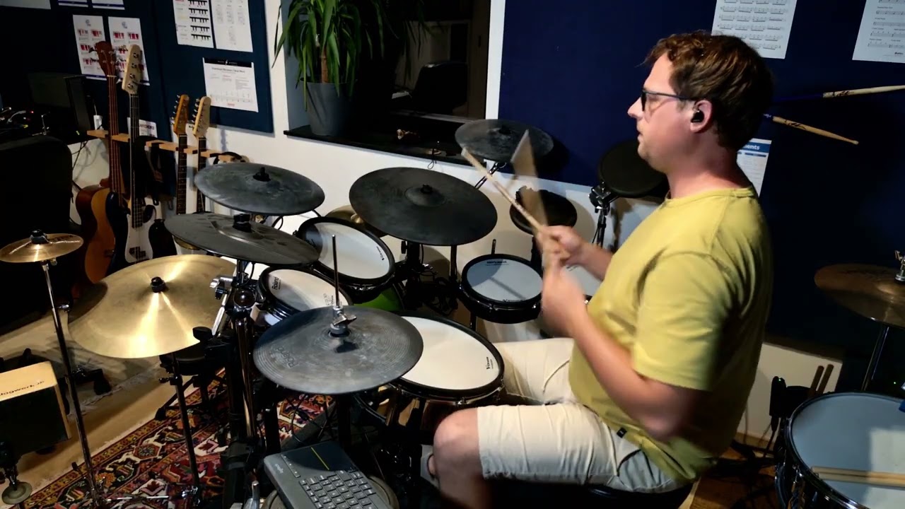 July 2025 Collab - Murd Snossel (with backing track)