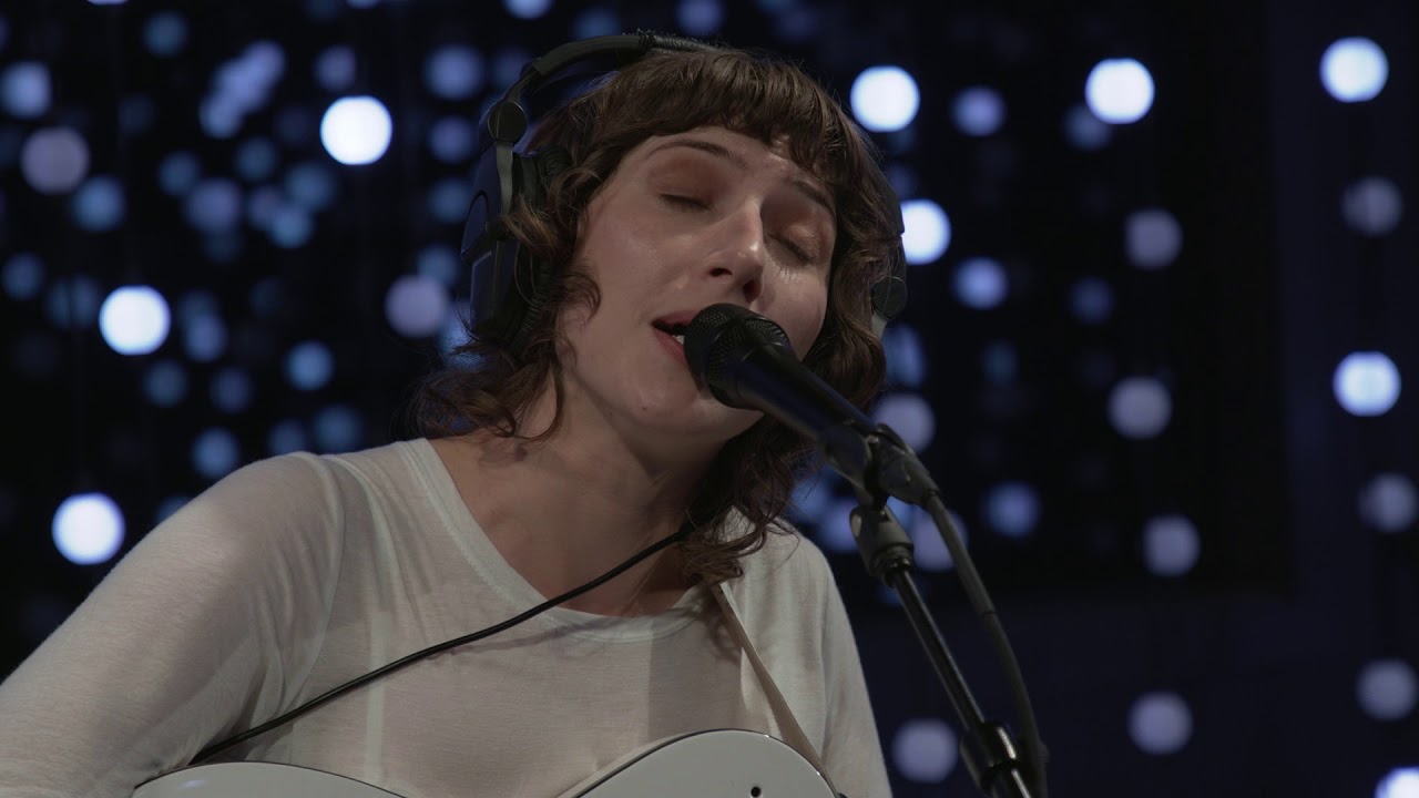 Aldous Harding - Imagining My Man (Live on KEXP)
