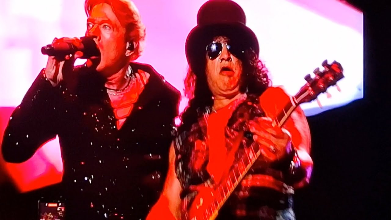 Guns N' Roses - Don't Cry (live) -- Estadio GNP Seguros, Mexico City