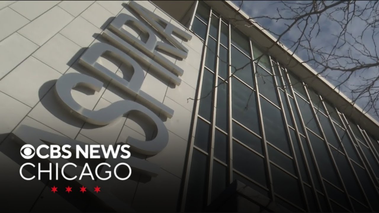 2 Chicago charter schools to close by mid-year
