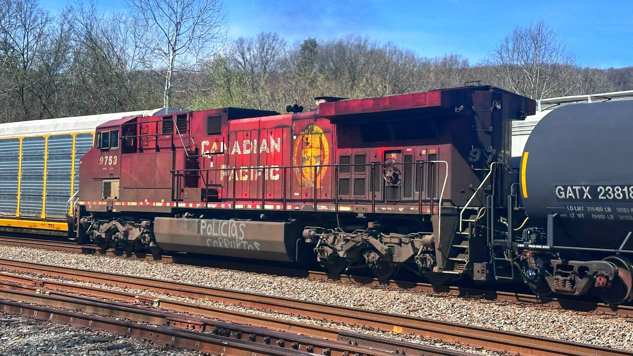 Norfolk Southern 178 with A CP rear dpu heads North in McCoy in Harriman Tennessee 
