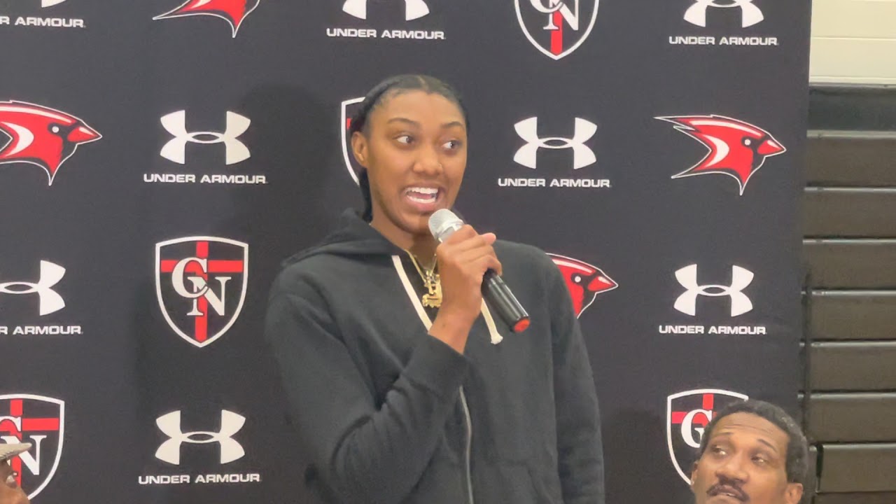 Ashlyn Watkins commits to South Carolina