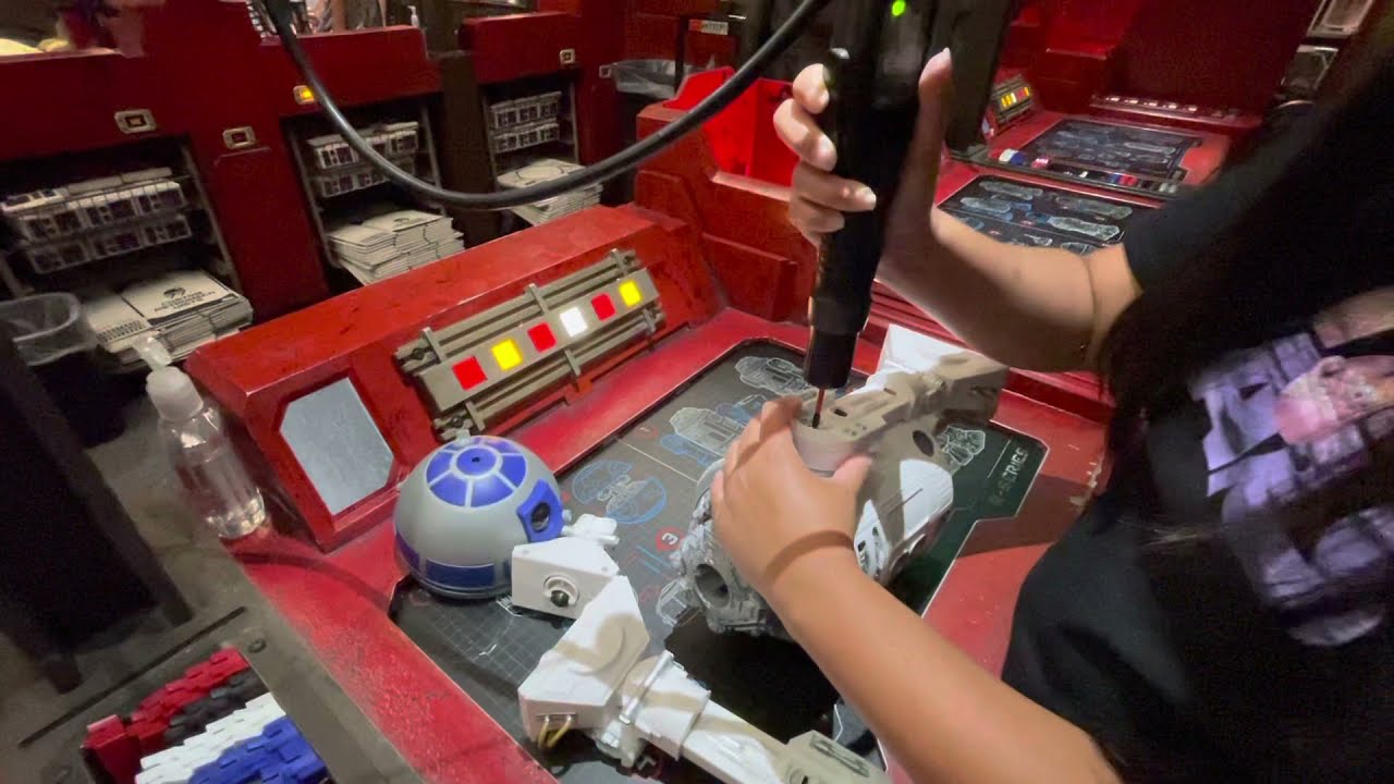 Building R2D2 at Droid Depot Star Wars Galaxy’s Edge Disneyland