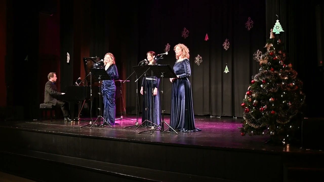 Tri soprana ONE - Mehki snežek