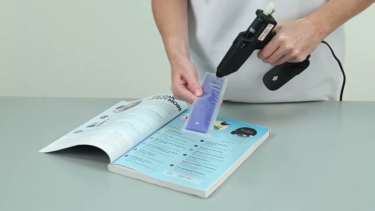 Клей-карандаши PeelTec 210, самоклеящийся термоклей.