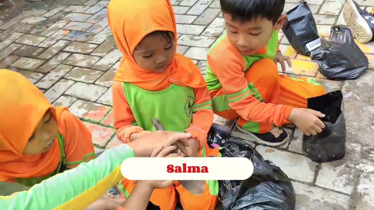 Kegiatan Hari ini Menanam Biji Rambutan