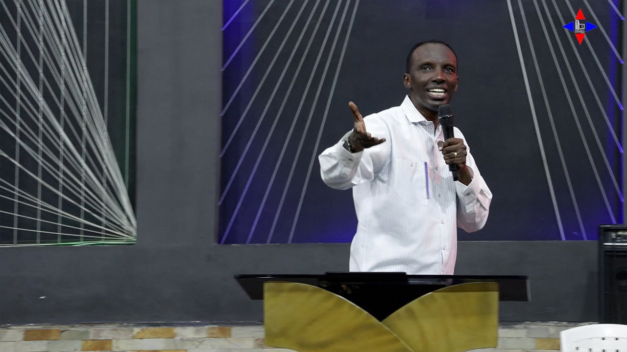 RESTE DEVANT LUI TOUS LES JOURS by Chris NDIKUMANA