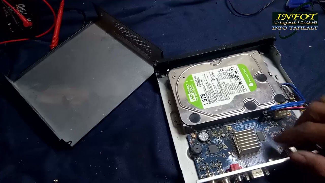 جهاز DVR عالق على شعار الجهاز dahua