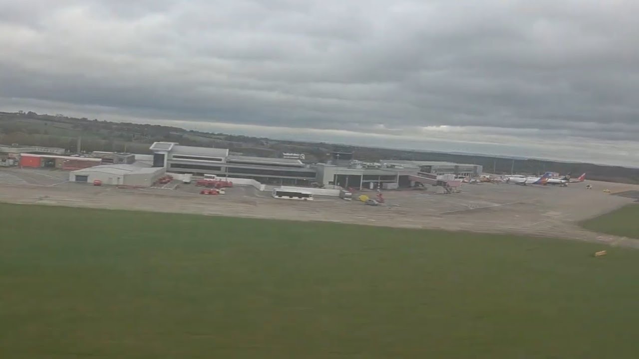 JET2 [With Go-Around] Landing | LEEDS-BRADFORD | Boeing 737-800 | Flight LS252 [G-GDFW]