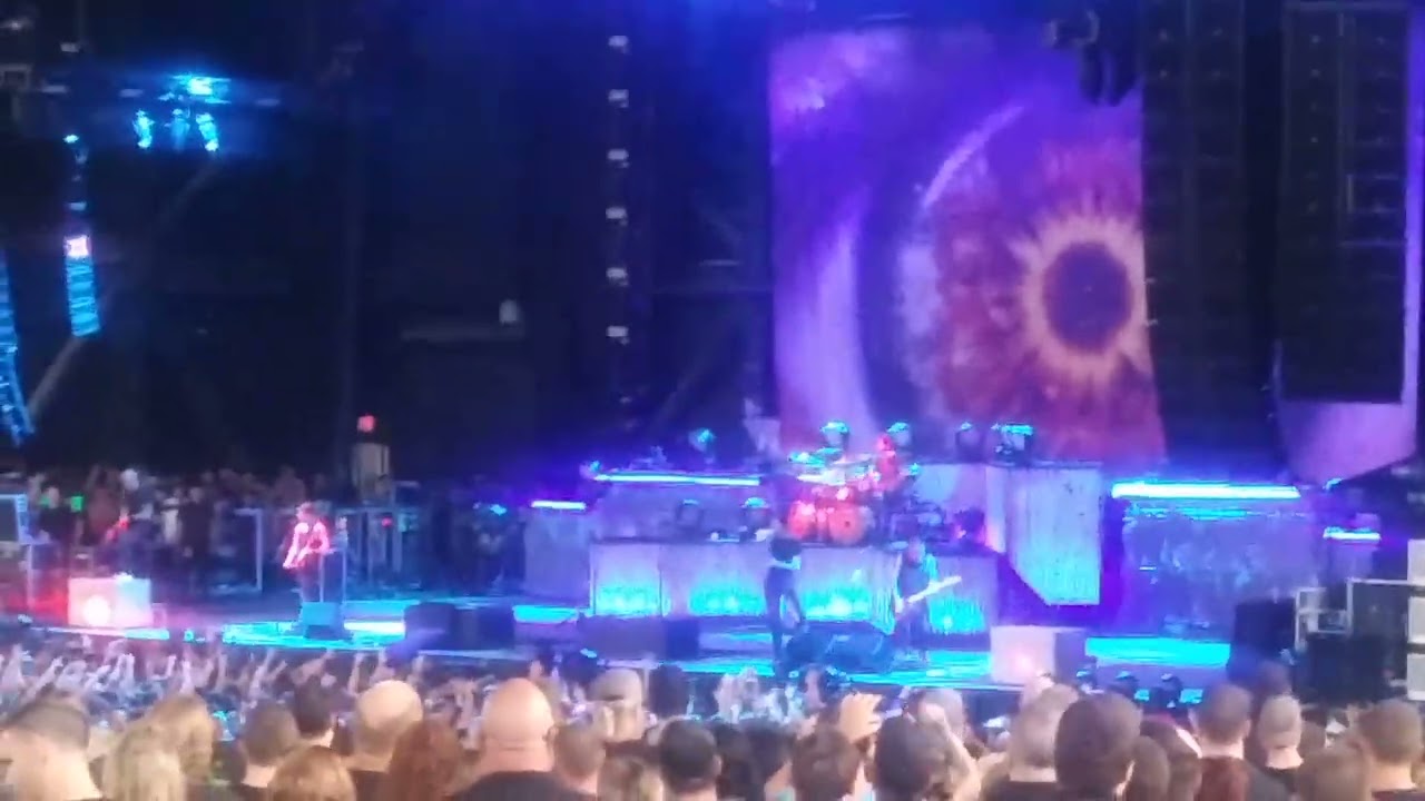 Breaking Benjamin Tampa 2018. Thought I'd share one last time. R.I.P. Gary(2021)