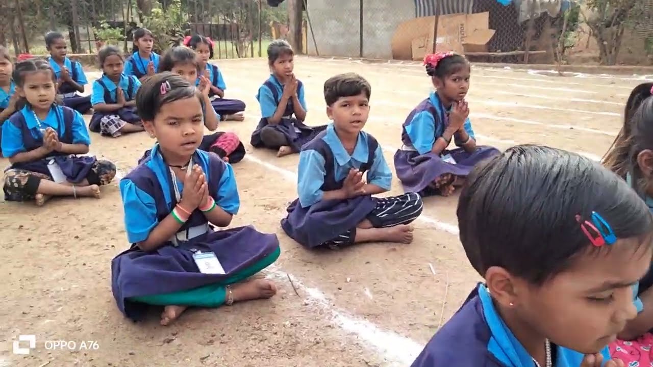 शाळेतील प्रार्थना देशमुख नगर 