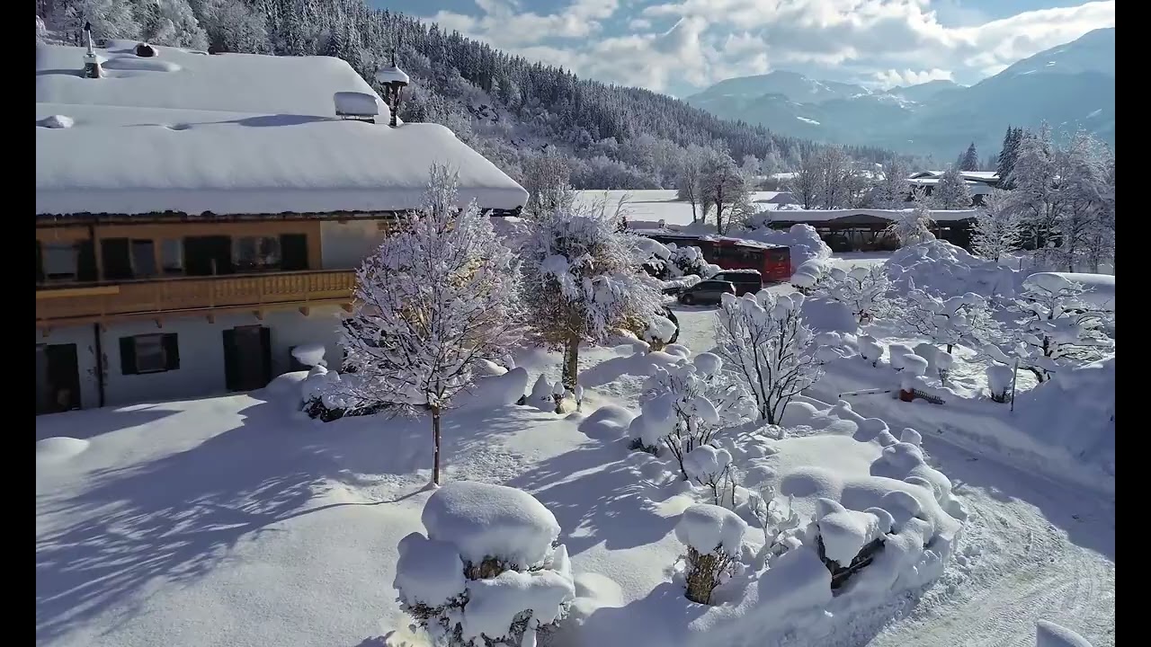 Familien-Winterzauber im Familienhotel Landgut Furtherwirt in Tirol | #Familotel