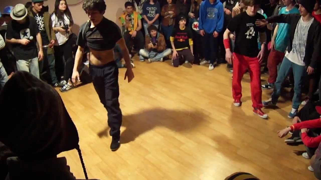 BBOY AwP vs Alex - Tricks Battle ( 2013 )