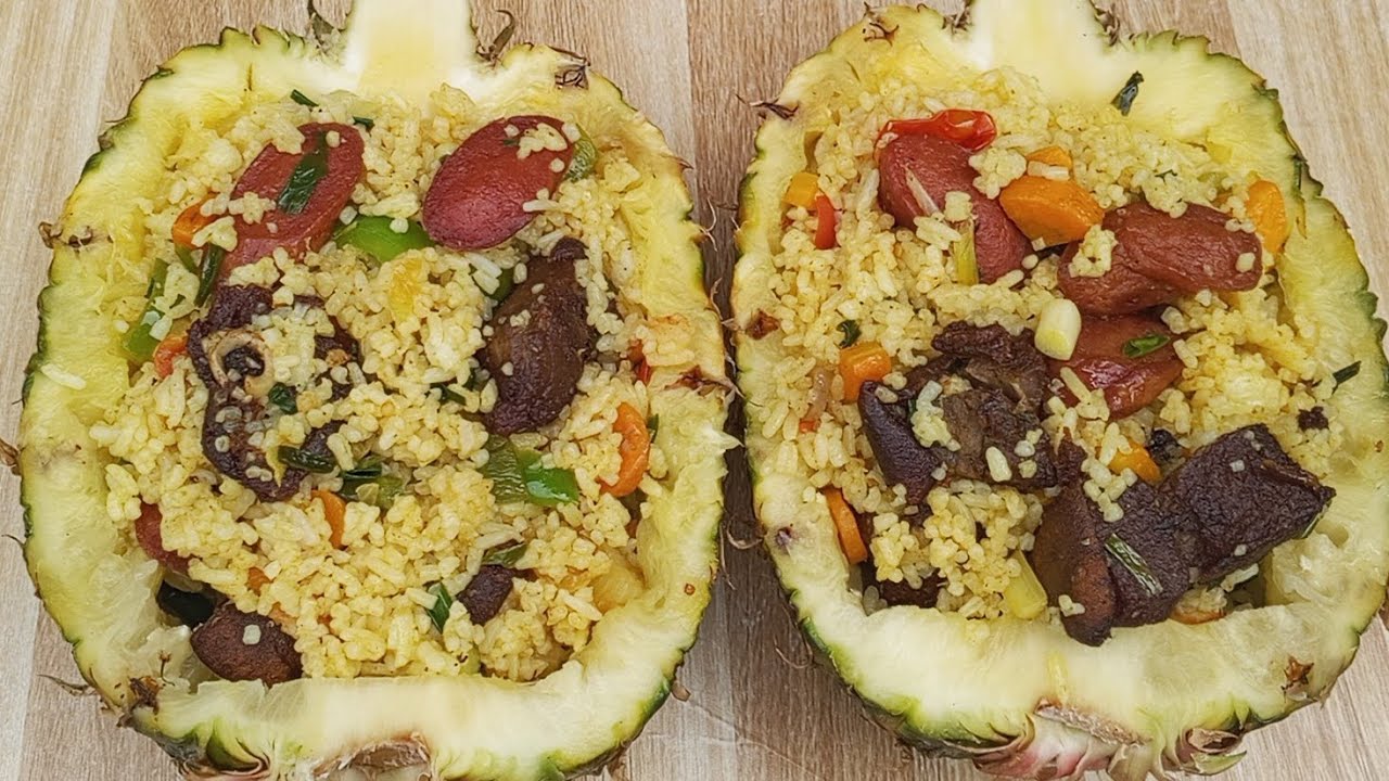 Let's Make Some Delicious Pineapple 🍍Fried Rice at Home 