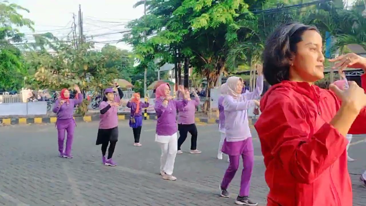 MALIOBORO ISTIMEWA - Linedance - Komunitas Seroja Tlogosari Smg .
