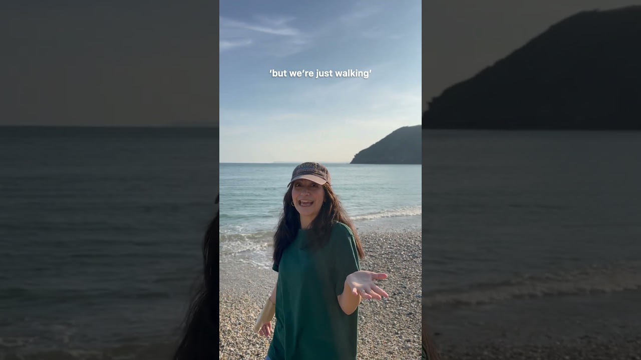 also we&rsquo;re just walking in cornwall 🤭 #friendshipgoals #bff #cornwallbeach