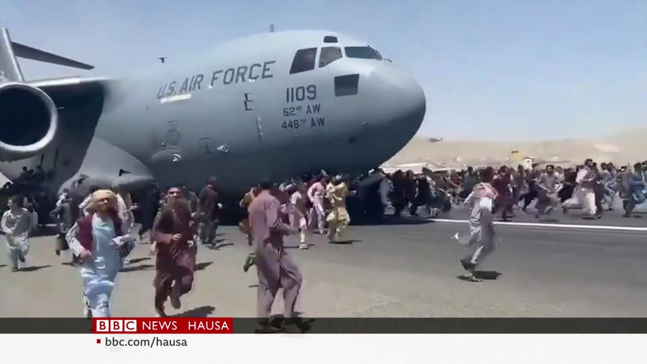 Afghanistan: Jama’a na kokarin tserewa daga kasar - Labaran Talabijin na 16/08/21