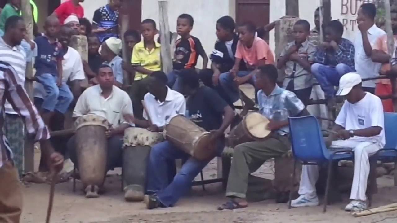 Swahili traditional dance kirumbizi #lamuculture #traditionaldance#culturaldance