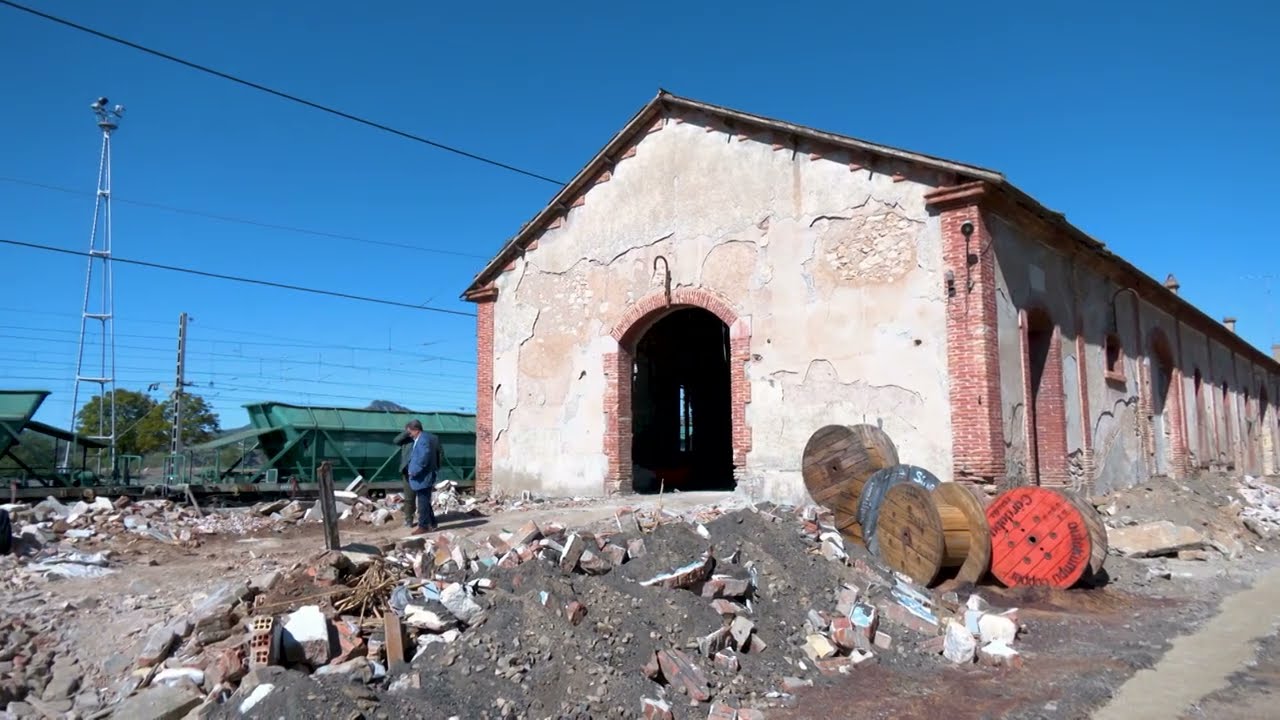 Móra la Nova restaura l’antic moll de mercaderies, que s’incorporarà al Museu del Ferrocarril