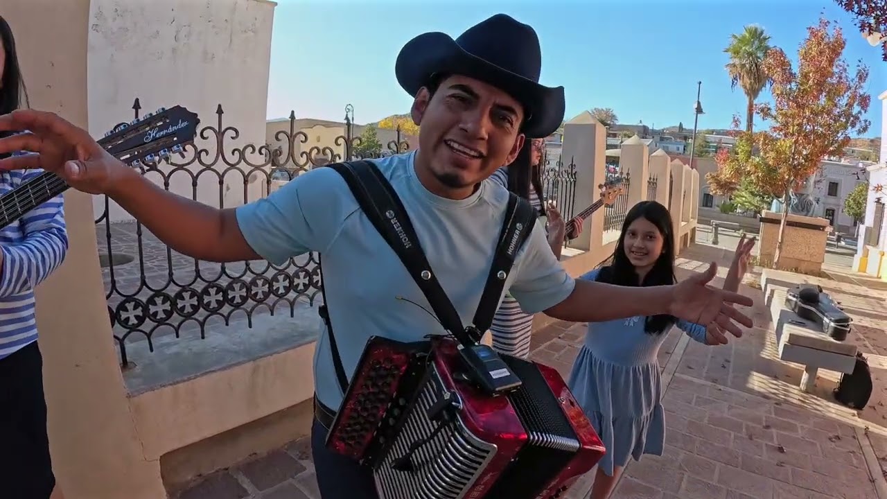 Los Tilichis - Los Fuertes Del Norte 