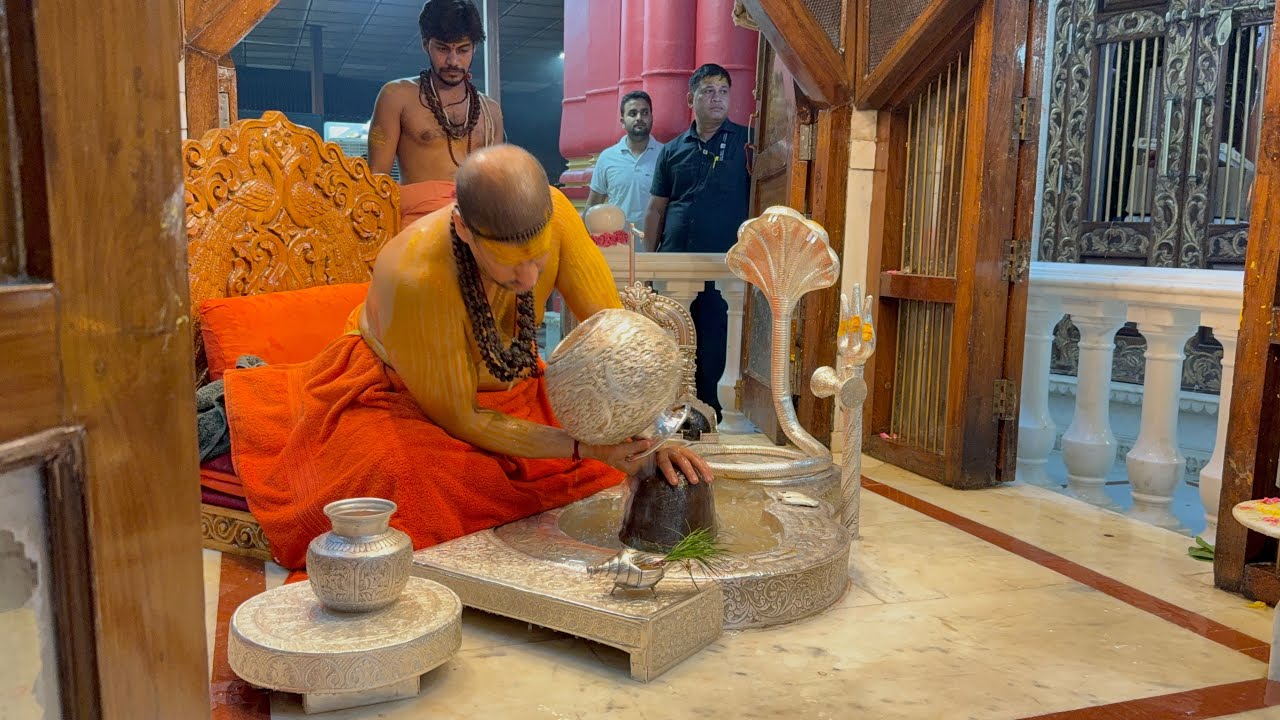 5000 घड़ो से महादेव का जलाभिषेक ।। स्वामी कैलाशानंद गिरि जी महाराज