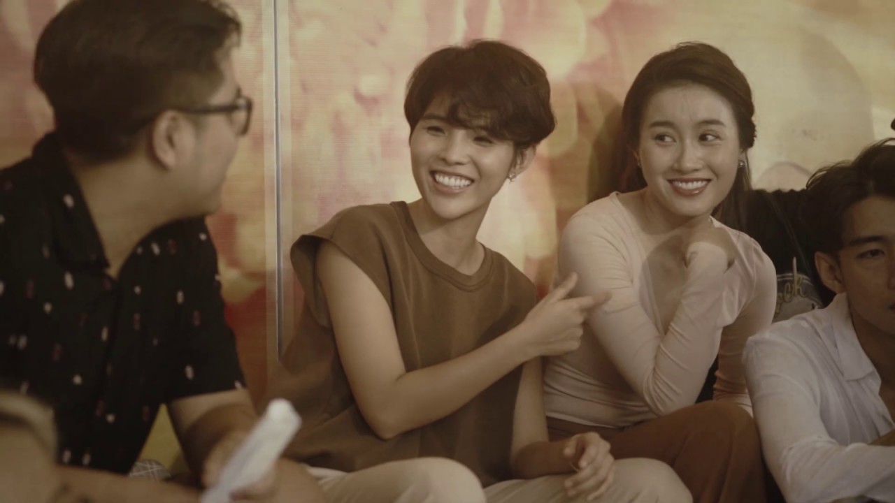 BEHIND THE SCENES MV 