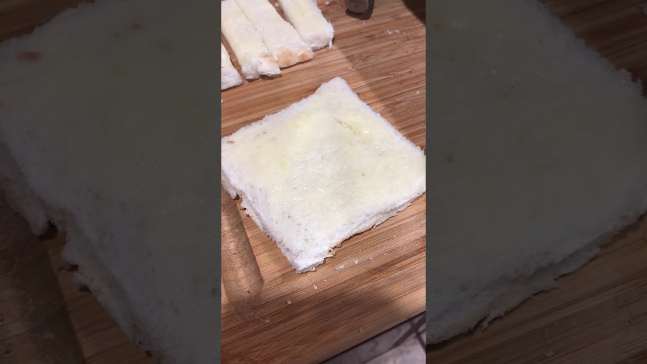 Pastel de Pan Bimbo. Parte 1. Cocinando con Mamá.