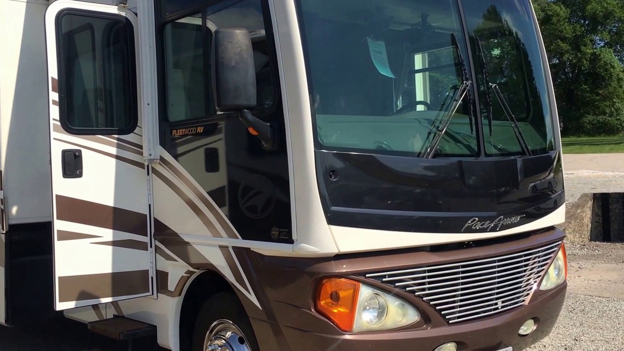 2004 Fleetwood Pace Arrow 37C Class A Motorhome
