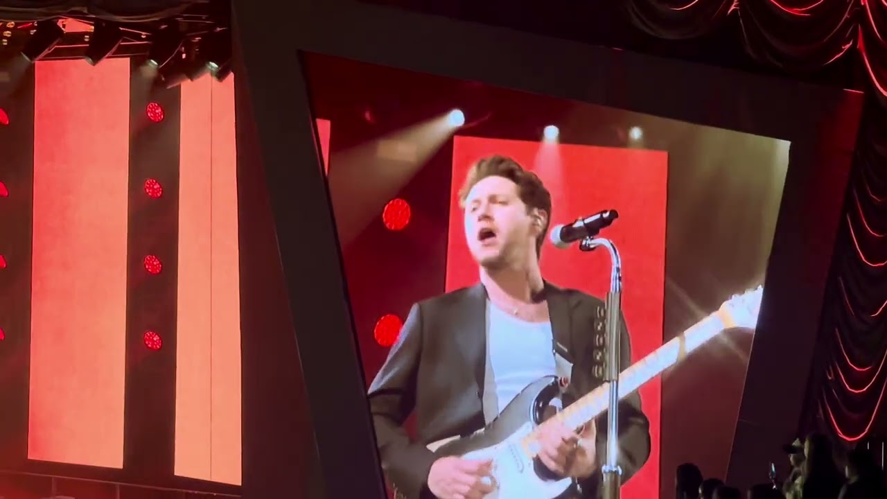 NIALL HORAN SHOW . Part 1