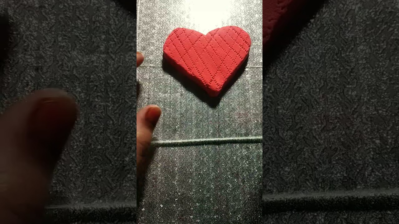 How to make a polemer clay heart❤❤ 