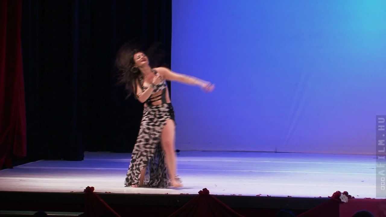 Dalila of Cairo in Budapest, Cairo Festival 2012 - Enta Omri