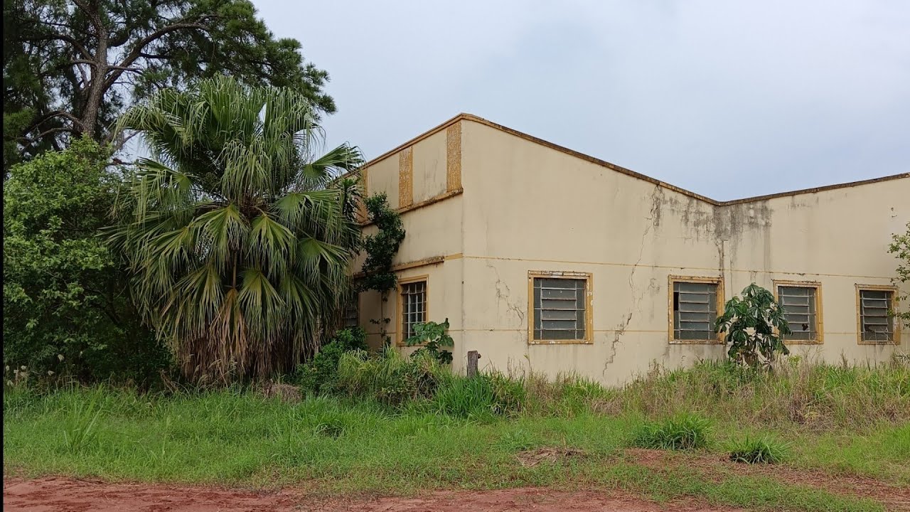 Família Inteira Abandona Casa com Tudo Dentro, Móveis Raros de Alto Valor, Guarda Roupa, Cristaleira